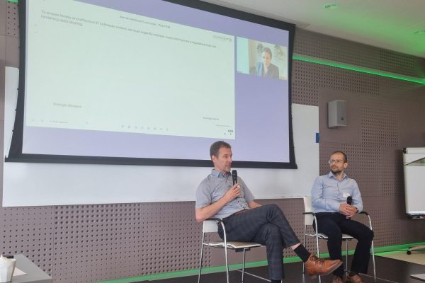 Picture of panelists Eelco Franz, Carlos Carvalho and Pikka Jokelainen (online)